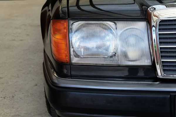 Mercedes-Benz 300 CE-24 1993 93823