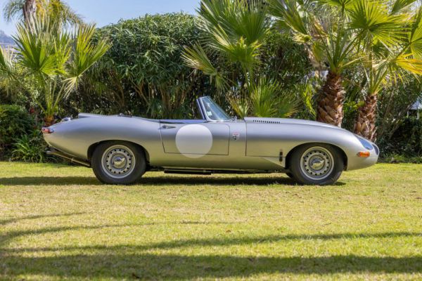 Jaguar E-Type 4.2 1967 67654