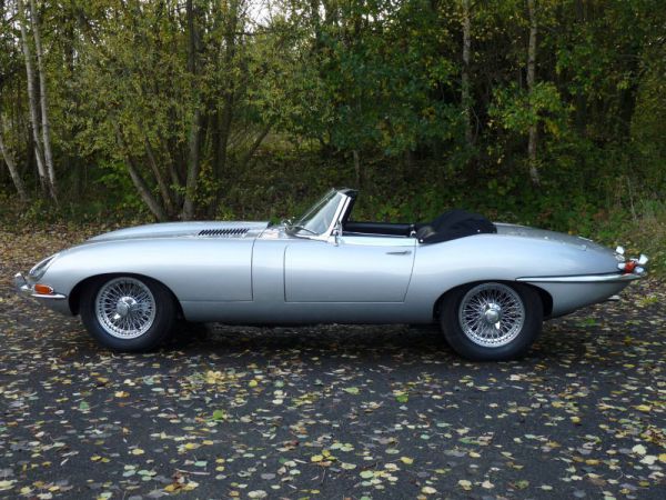 Jaguar E-Type 1968 61744