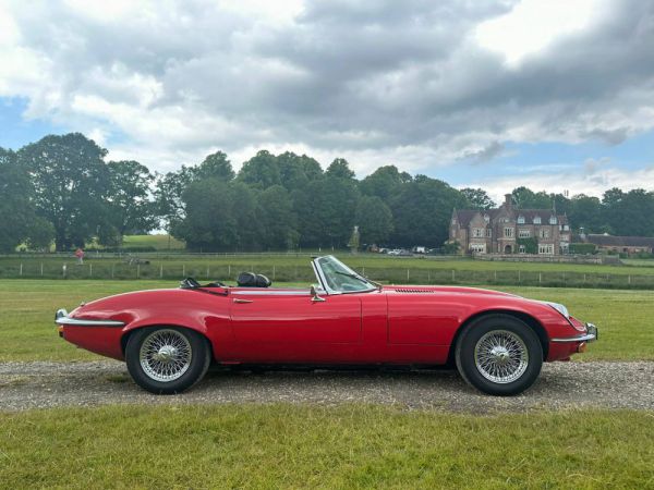 Jaguar E-Type V12 1973 11498