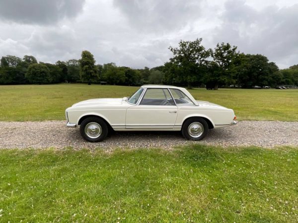 Mercedes-Benz 230 SL 1964 11529