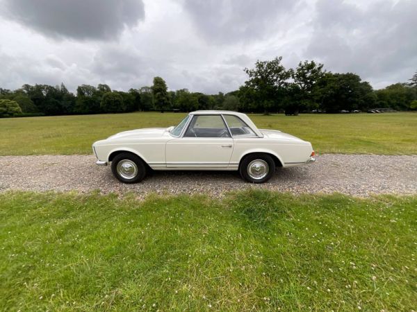 Mercedes-Benz 230 SL 1964 11530