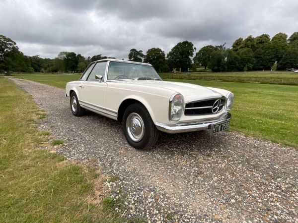 Mercedes-Benz 230 SL 1964 11534