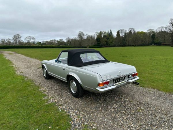 Mercedes-Benz 280 SL 1973 11630