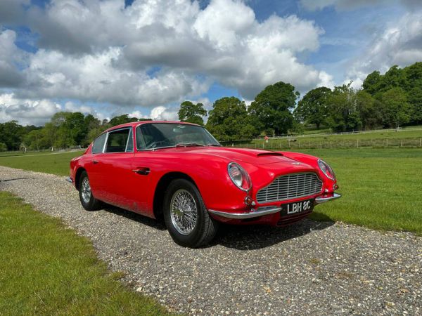 Aston Martin DB 6 Vantage 1965