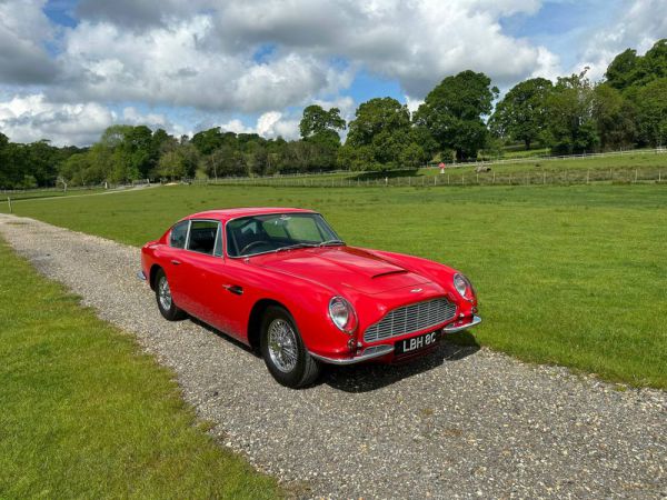 Aston Martin DB 6 Vantage 1965 105147