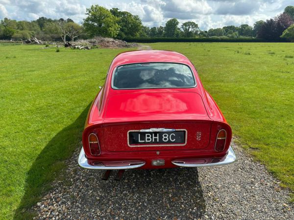 Aston Martin DB 6 Vantage 1965 105152