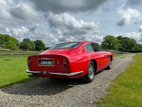 Aston Martin DB 6 Vantage 1965 105154