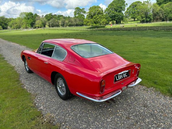 Aston Martin DB 6 Vantage 1965 105156