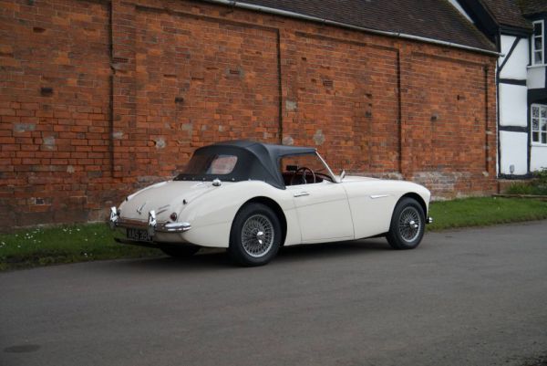 Austin-Healey 3000 Mk II (BT7) 1961 29780