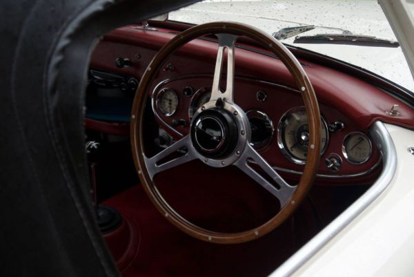 Austin-Healey 3000 Mk II (BT7) 1961 29792