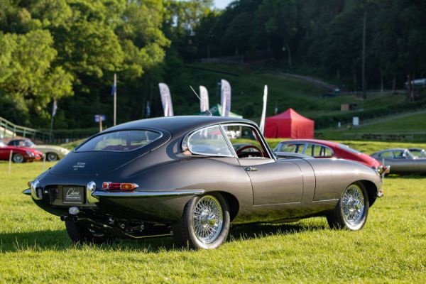 Jaguar E-Type 4.2 1966 11853