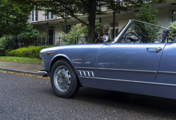 Alfa Romeo 2000 Spider 1960 14132