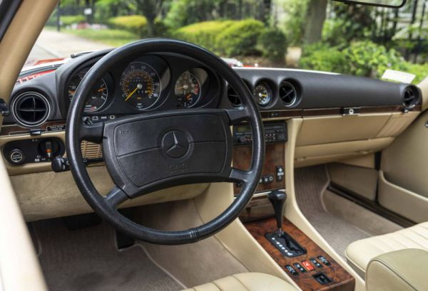 Mercedes-Benz 560 SL 1989 14228