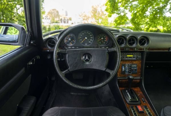 Mercedes-Benz 380 SLC 1981 14272