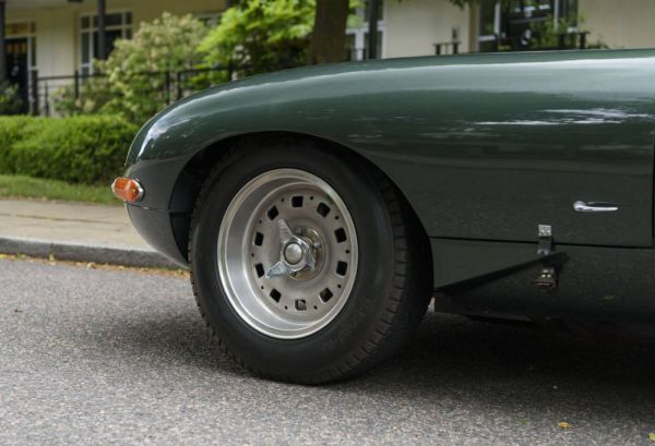 Jaguar E-Type "Lightweight" 1963 65114