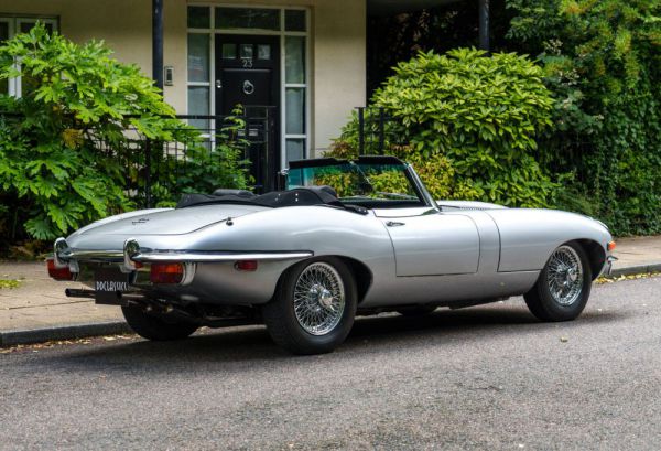 Jaguar E-Type 1970 77335