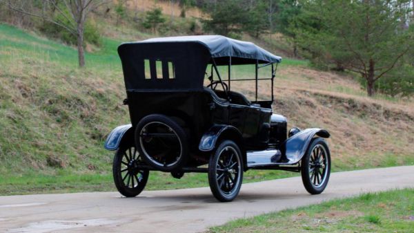 Ford Model T Touring 1920 97721